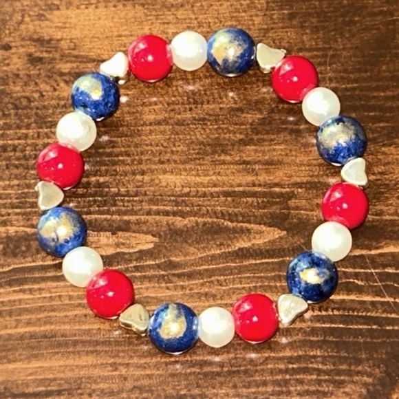 Handmade Patriotic Beaded Bracelt - Picture 2 of 3